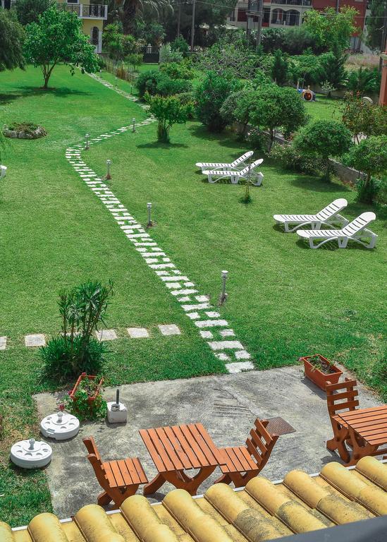 Mirsini Apartments Ájosz Jeórjosz Kültér fotó