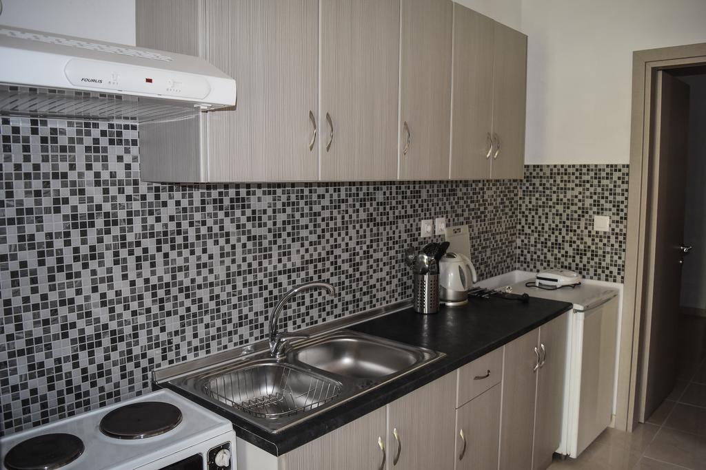 Mirsini Apartments Ájosz Jeórjosz Kültér fotó